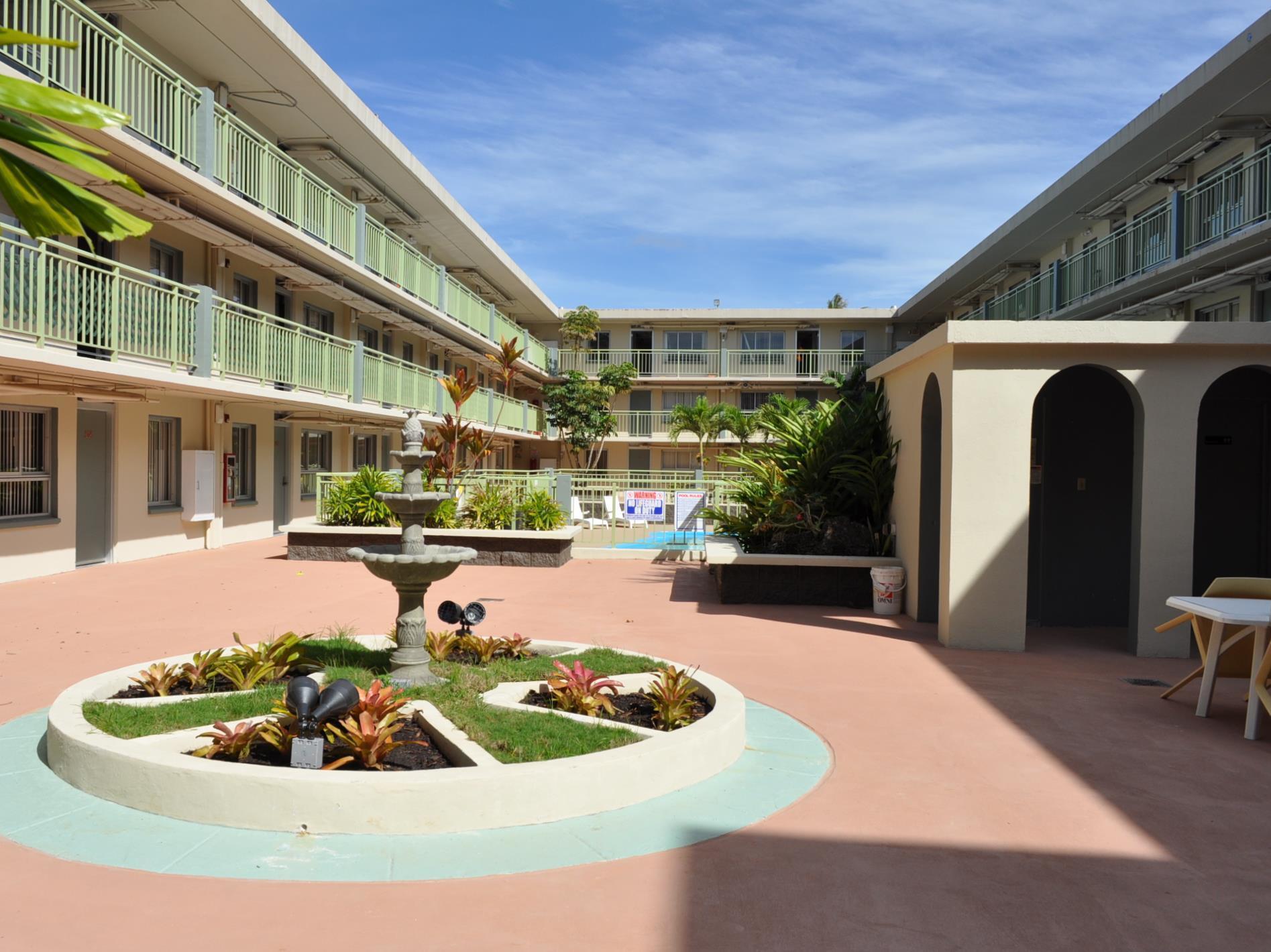 타무닝 Mai'Ana Airport Plaza 아파트 호텔 외부 사진